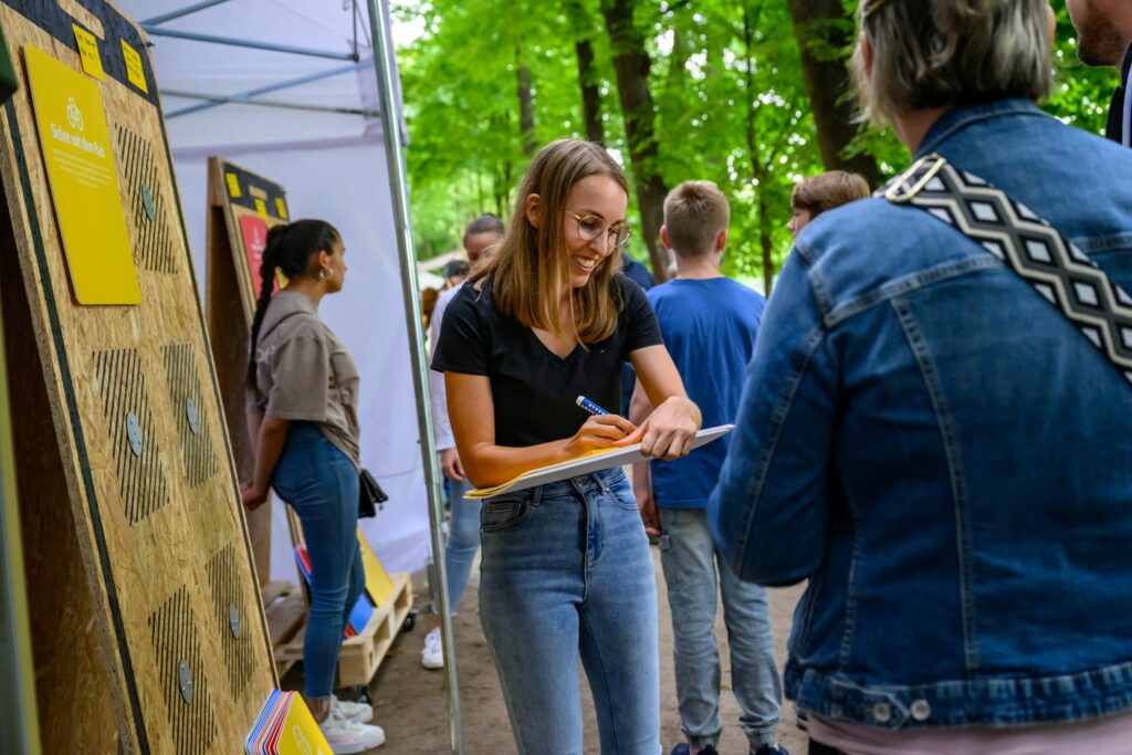 47. Fest am See im Schlosspark Wickrath 2024 (Foto: @ Carlos Albuquerque)