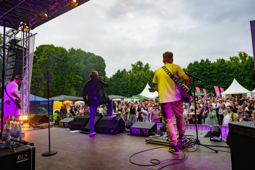 47. Fest am See im Schlosspark Wickrath 2024 (Foto: @ Carlos Albuquerque)