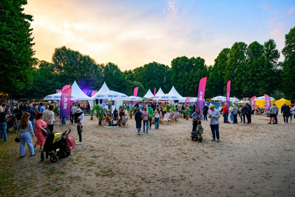 47. Fest am See im Schlosspark Wickrath 2024 (Foto: @ Carlos Albuquerque)