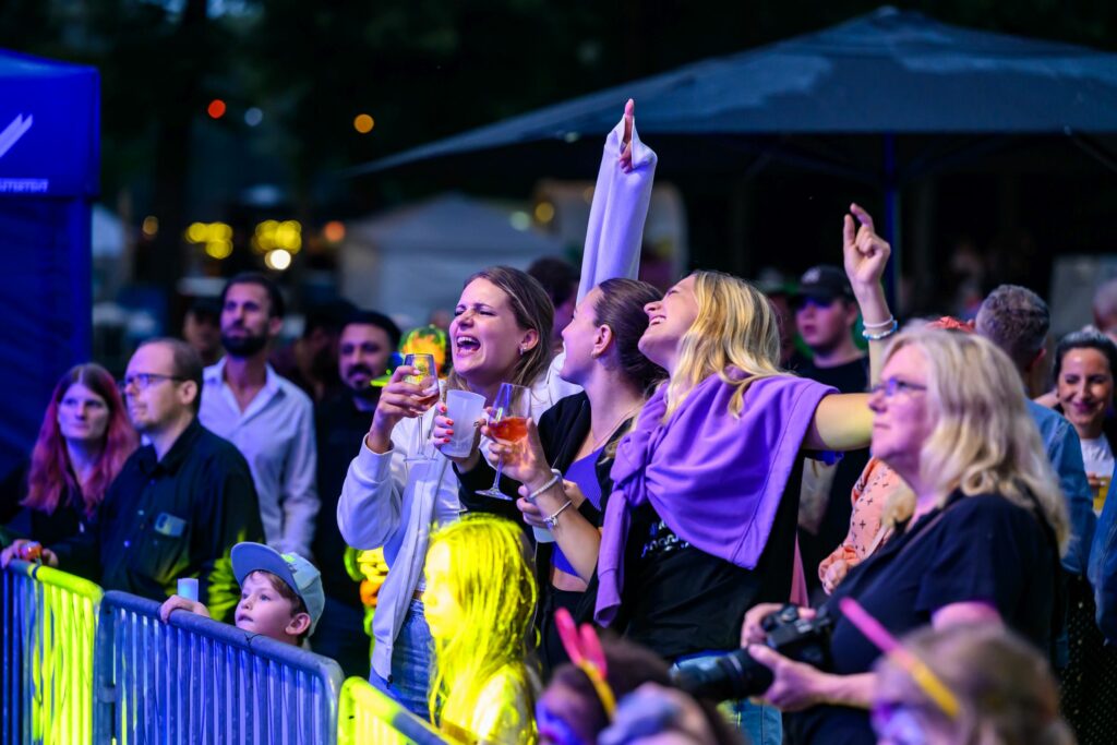 47. Fest am See im Schlosspark Wickrath 2024 (Foto: @ Carlos Albuquerque)